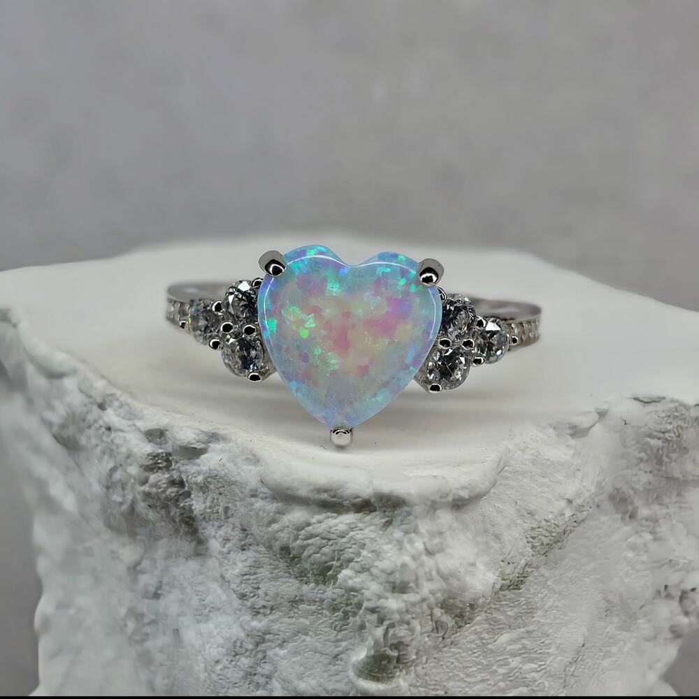 ​925 Sterling Silver Lab Opal Heart Ring with CZ Accents – Size 7